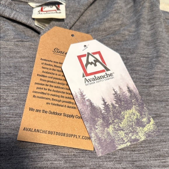 Avalanche Heather Gray Boy / Girl Hoodie.    Size 14/16 - Picture 5 of 6